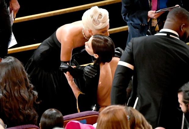 Lady Gaga e Irina Shayk no Oscar 2019 (Foto: Getty Images)