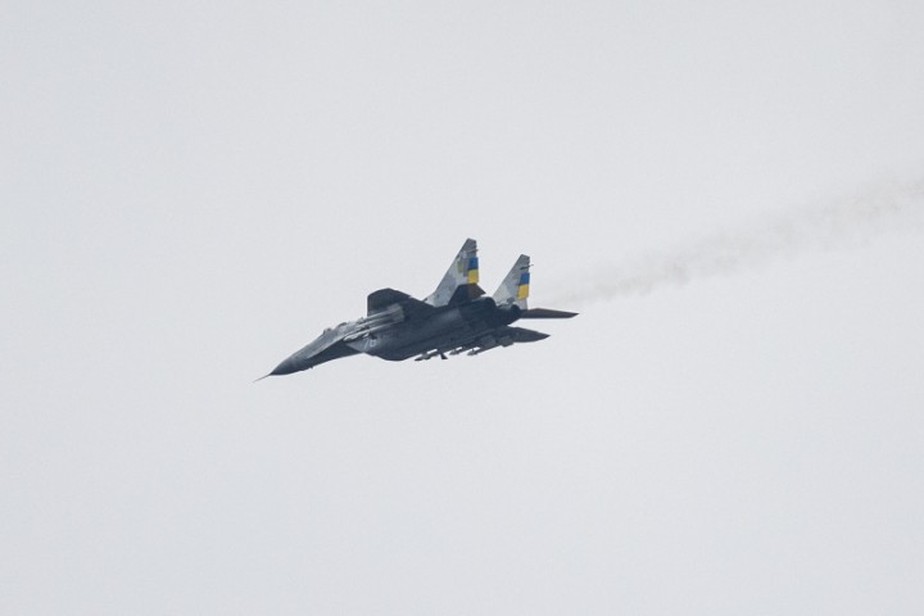 Caça MiG-29 da Ucrânia faz voo no Sul do país; Polônia e Eslováquia enviarão aviões para reforçar frota de Kiev