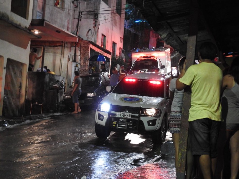 Homem Morre Após Ser Baleado Em Suposto Acerto De Contas Diz Polícia No Am Amazonas G1 2456