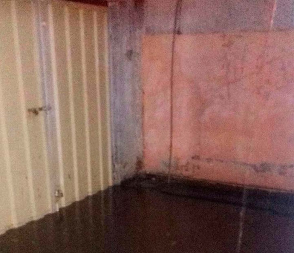 Casas foram tomadas pela &aacute;gua da chuva em Bom Jesus da Lapa, no oeste da Bahia (Foto: Jane Cardoso/Arquivo Pessoal)