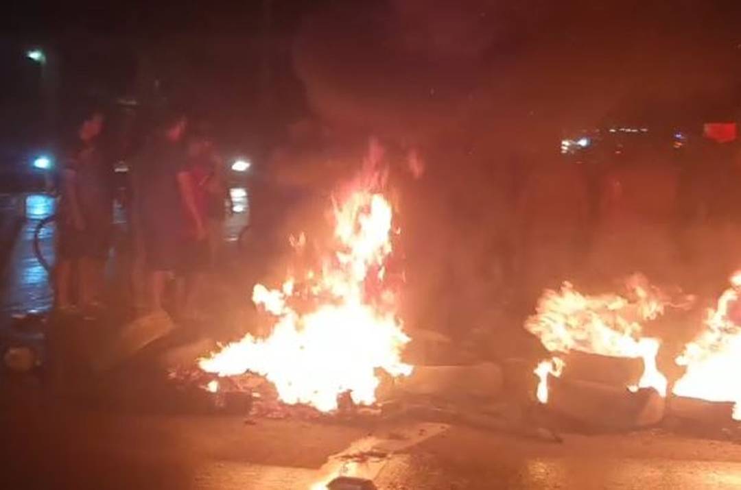 Ato incendiou pneus na BR-210, na Zona Norte de Macapá