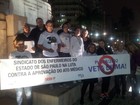 Manifestantes protestam em Santos contra o projeto 'Ato Médico'