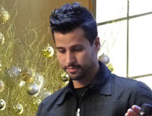 Sobreviventes da tragédia em Mariana visitam Cruzeiro: ideia do goleiro Fábio