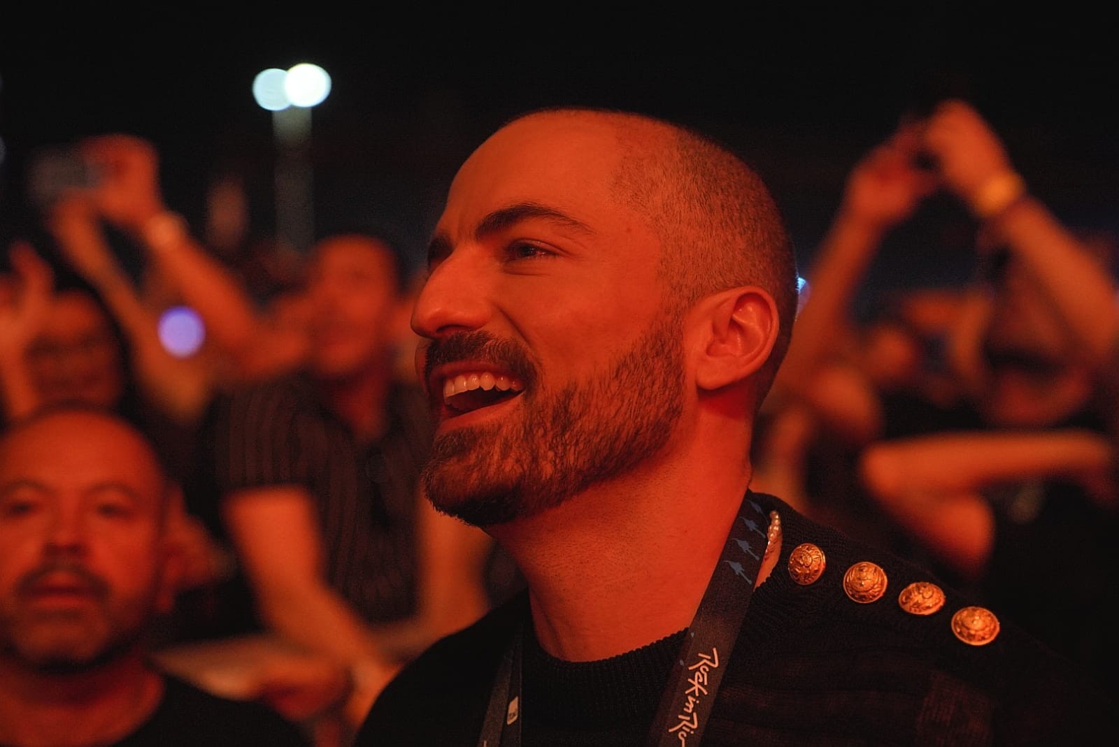 Thales Bretas 'se derrete' por Corinne Bailey Rae e diz que está na 'vibe festival'