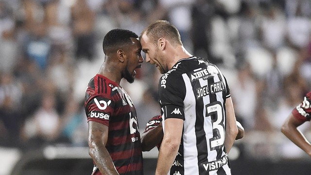 Gerson e Carli batem boca no clássico entre Botafogo e Flamengo