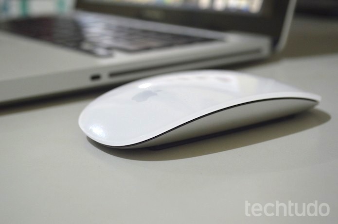 Magic Mouse da Apple com recursos touch (Foto: Flávio Renato/TechTudo)