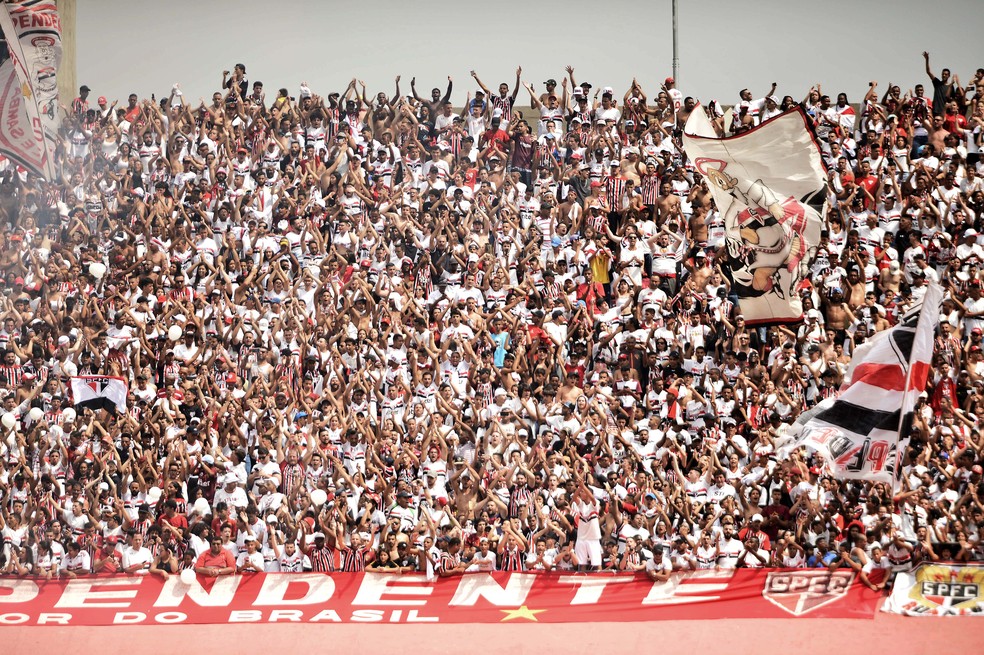 São Paulo abre venda de ingressos para jogo contra o Coritiba pelo Brasileirão