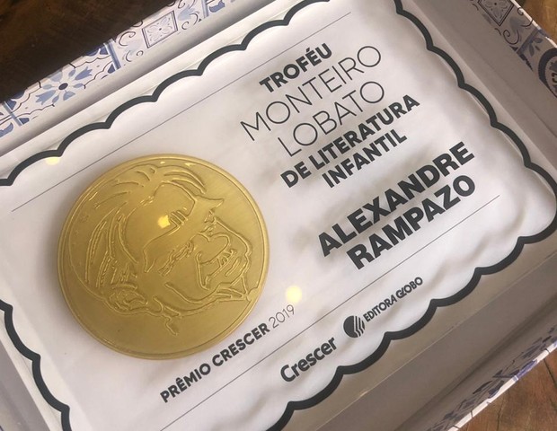 O troféu (Foto: Renata Menezes)