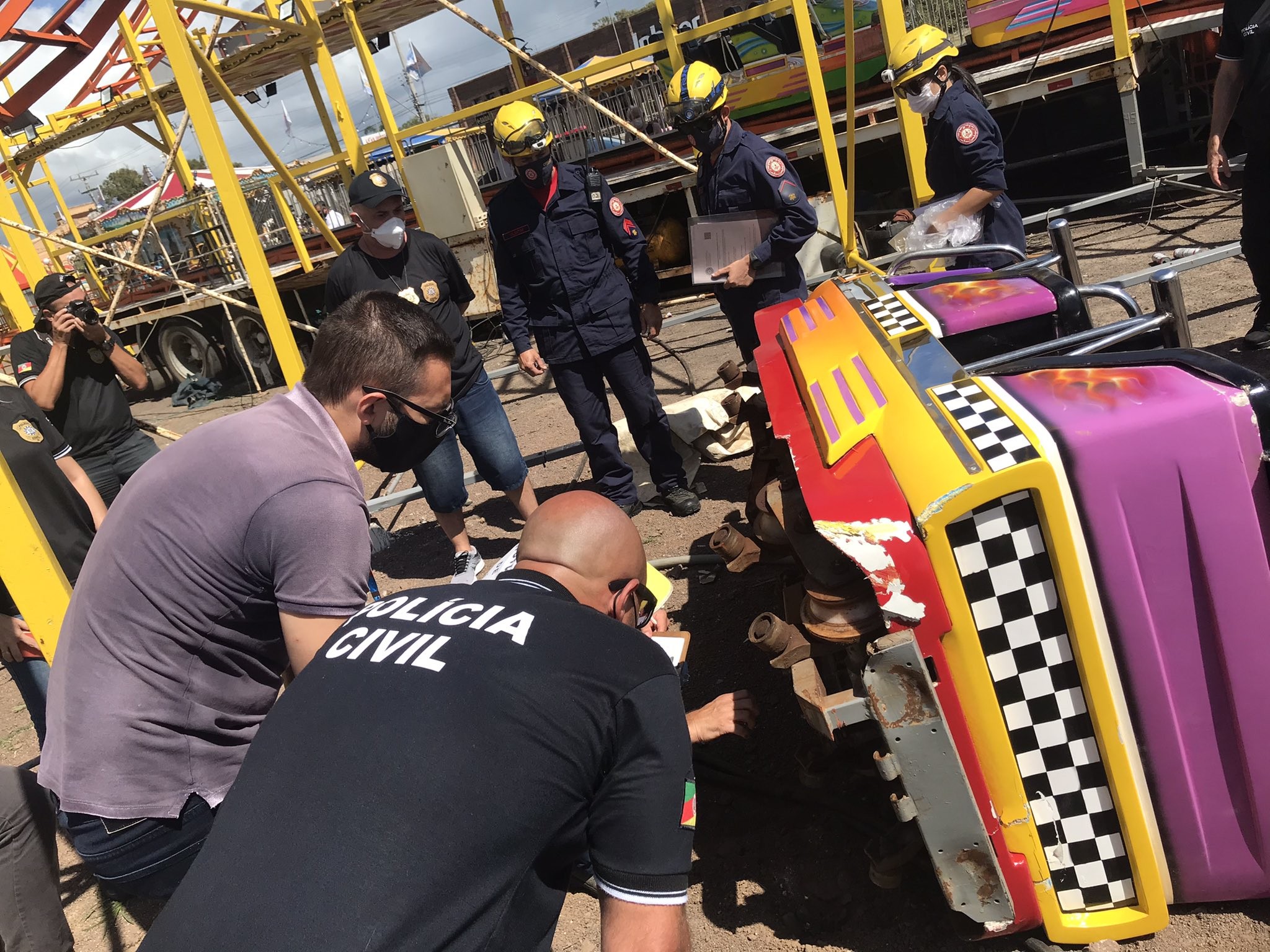 Polícia indicia proprietários de parque de diversões por queda de carrinho em montanha-russa no RS