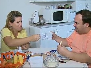 Marido de Tatiana também resolveu fazer dieta para ajudá-la (Foto: Reprodução/RBS TV)