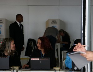 Chuva afasta sócios, e público na Arena decepciona durante a manhã