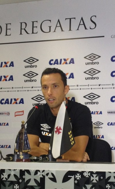 Nenê concede entrevista coletiva no Vasco (Foto: Patricia Esteves) Nenê concede entrevista coletiva no Vasco (Foto: Patricia Esteves)