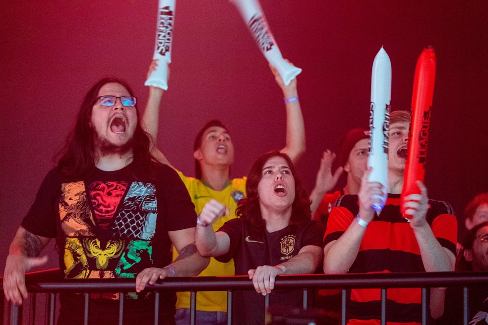 Mundial De Lol 2019 Torcida Do Flamengo Domina Evento Em Berlim E Surpreende Estrangeiros Lol Sportv