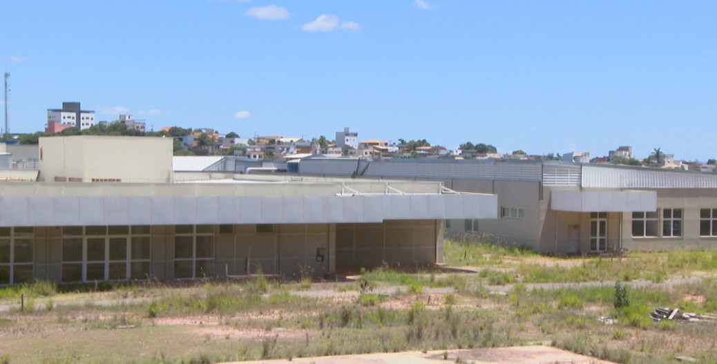 Entrega do imóvel com obras do Hospital Regional de Divinópolis para o Estado é aprovada na Câmara