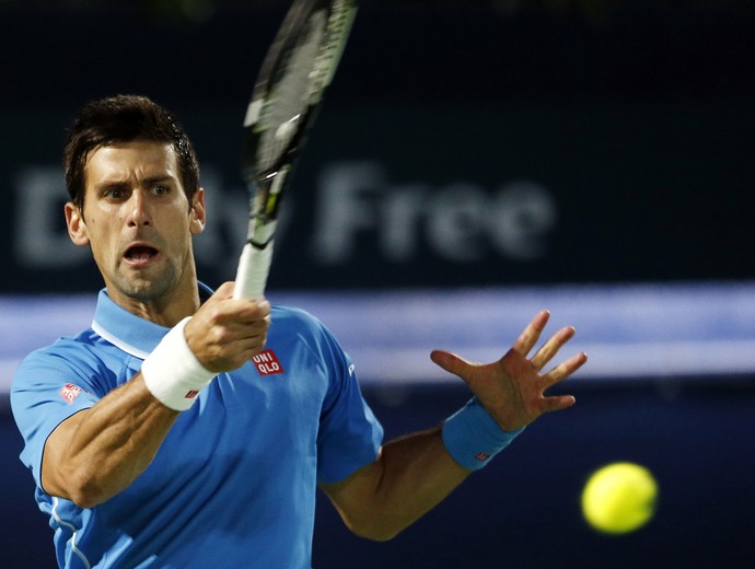 Novak Djokovic x Andrey Golubev no ATP de Dubai (Foto: REUTERS/Ahmed Jadallah)