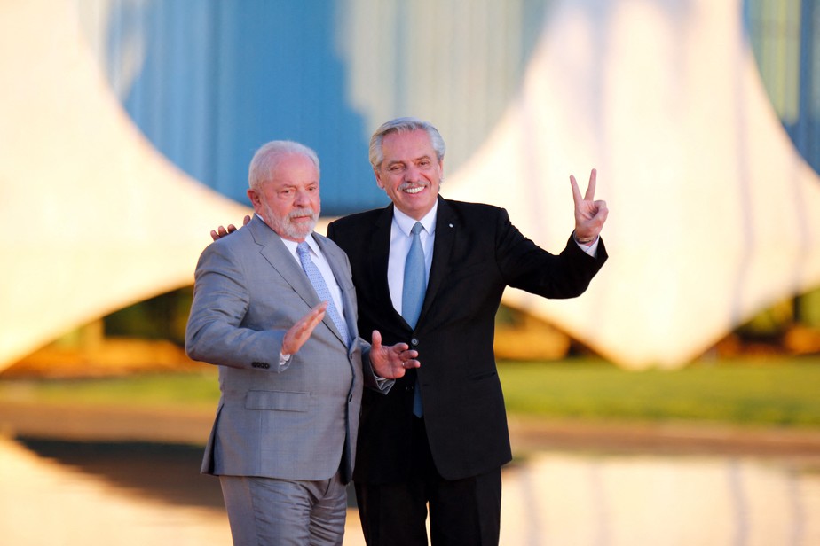 Lula recebe o presidente da Argentina, Alberto Fernández, no Palácio da Alvorada, em Brasília