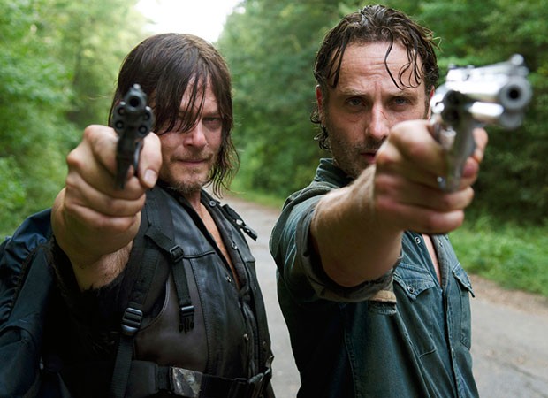 Norman Reedus (Daryl) e Andrew Lincoln (Rick) em The Walking Dead (Foto: Divulgação/AMC/Gene Page)