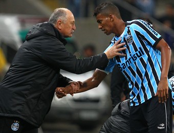 Em alta no Grêmio, Walace celebra chance na seleção sub-20: