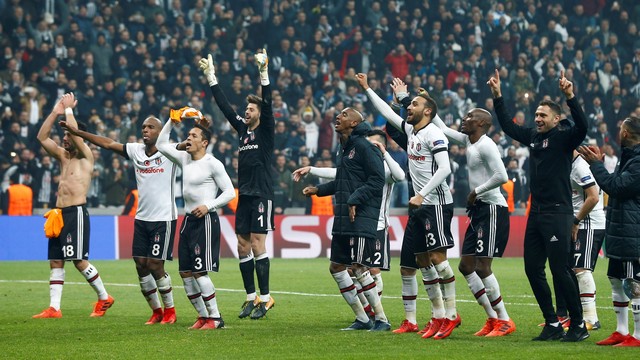 Besiktas empata com Porto e avança na Liga dos Campeões como líder do grupo