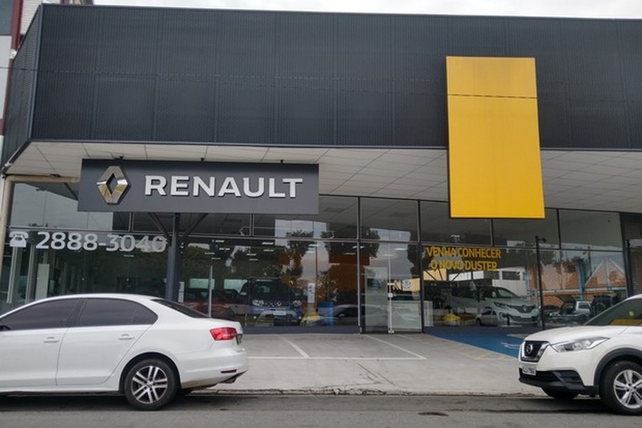 Concessionária Renault Fechada (Foto: Ulisses Cavalcante/Autoesporte)