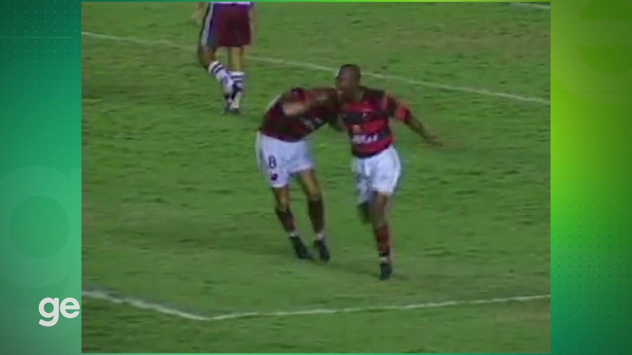 Iranildo celebra gol pelo Flamengo em 5 a 2 sobre o Flu, em 2002: 'Como vou esquecer?'