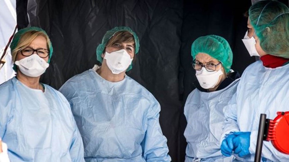 Quase 5 mil profissionais do setor hospitalar foram infectados &mdash; Foto: Getty Images via BBC
