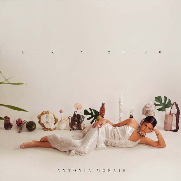 Capa do álbum Luzia 20.20, novo trabalho musical de Antonia Morais (Foto: Divulgação)