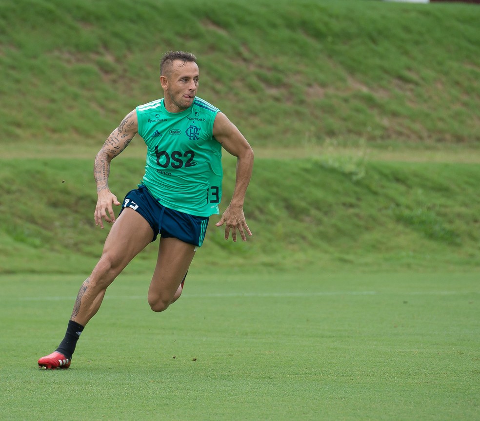 Rafinha, lateral do Flamengo — Foto: Alexandre Vidal / Flamengo