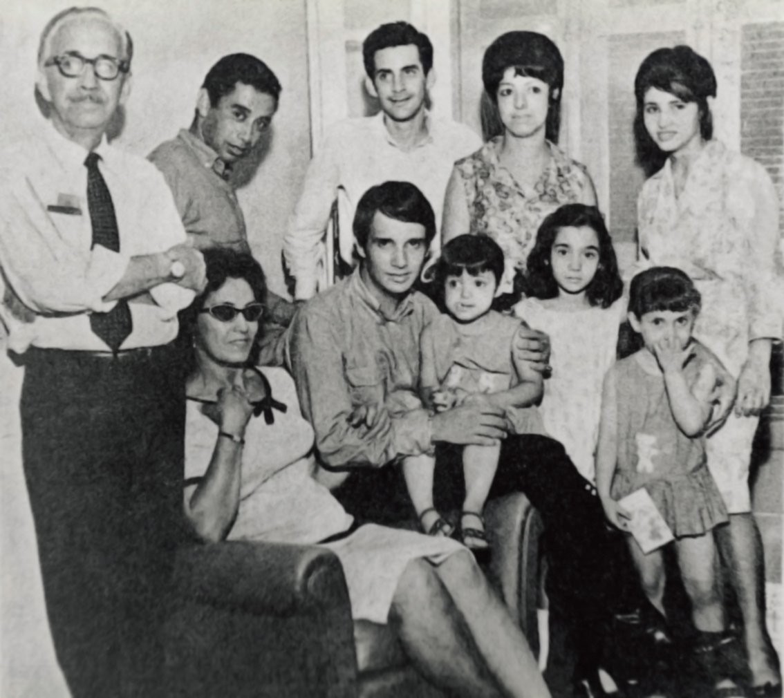 Roberto Carlos com a família (Foto: Reprodução)