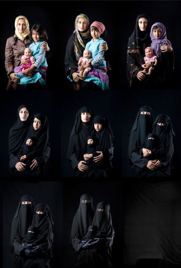 'Mãe, Filha e Boneca': imagem viralizou nas redes sociais desde que o Talebã retomou o poder no Afeganistão (Foto: BOUSHRA ALMUTAWAKEL via BBC)