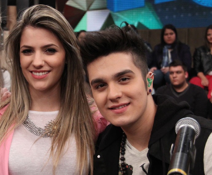 Luan Santana e Jade Magalhães no programa Altas Horas em 2013 (Foto: Marcos Mazini/Gshow)