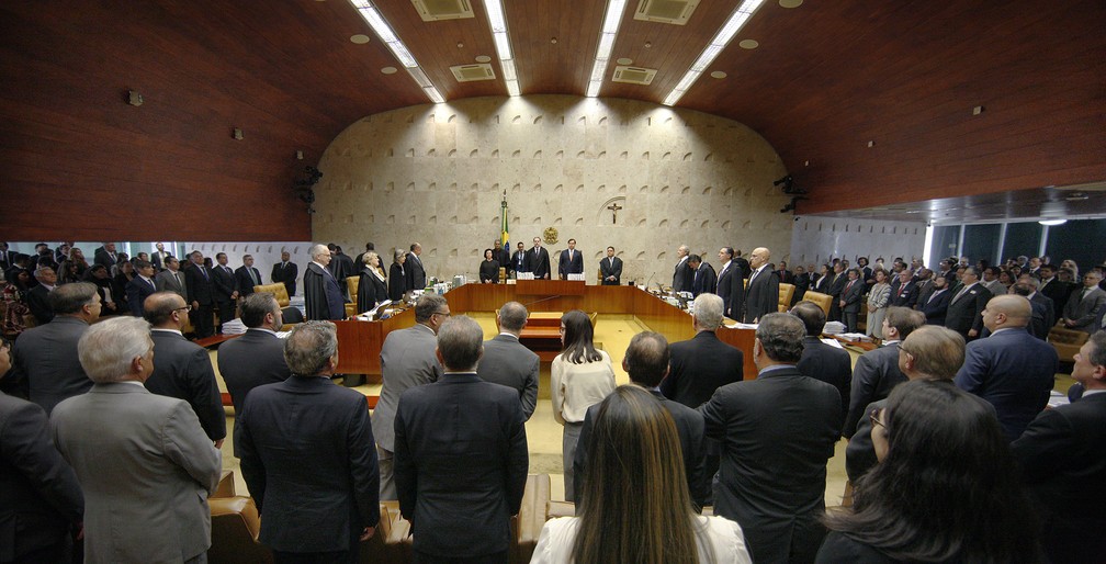 Supremo Tribunal Federal recebe em sessão solene manifesto da sociedade civil em apoio à Corte. — Foto: Rosinei Coutinho/SCO/STF