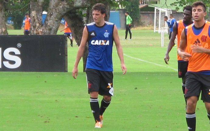 Com Léo e Elano de volta aos treinos, Fla ganha duas opções para a final