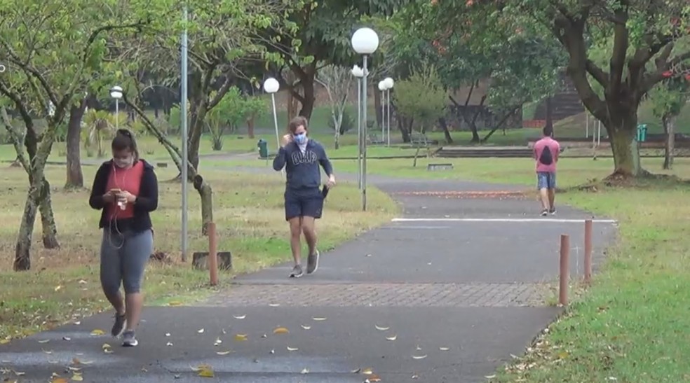 Parque da Rua do Porto, em Piracicaba: aberto das 6h às 16h no feriado — Foto: Reprodução/EPTV
