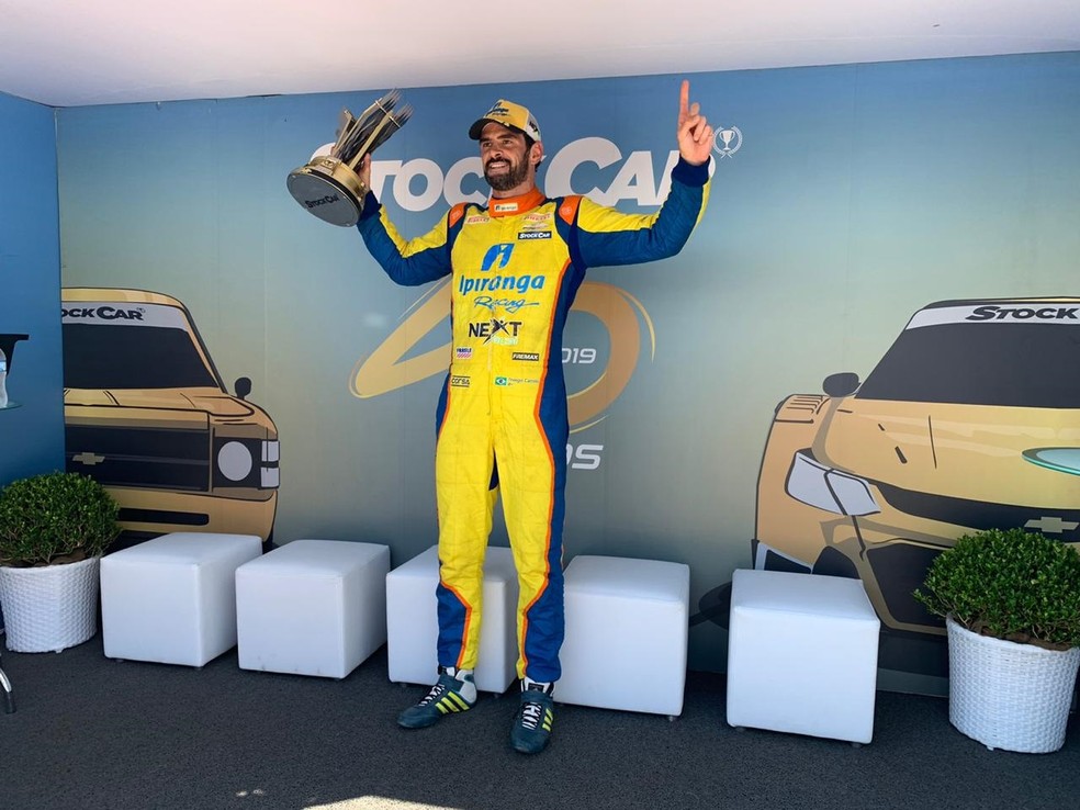 Thiago Camilo larga na pole position na etapa do Velo Città da Stock Car — Foto: Erica Hideshima