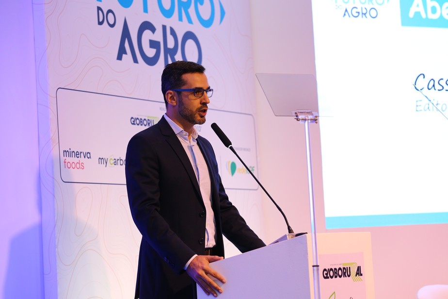 Cassiano Ribeiro, editor-chefe da Globo Rural, foi moderador da mesa de abertura do evento