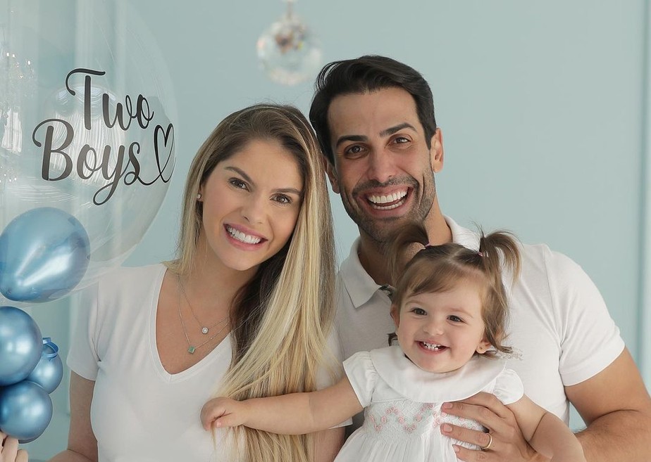 Bárbara Evans e Gustavo Theodoro são pais de Ayla e agora esperam dois meninos