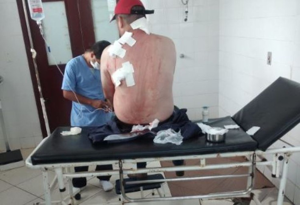A vítima estava chegando em sua casa quando o suspeito se aproximou e disparou diversas vezes — Foto: Reprodução