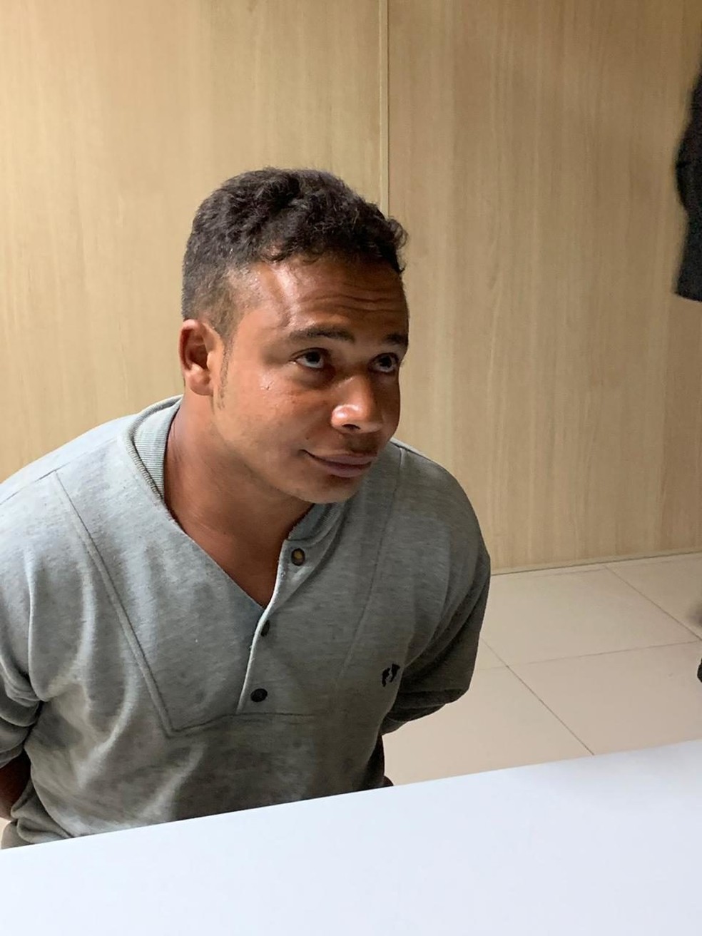 Leandro Gomes da Silva, suspeito de matar a ex-namorada com facada é natural do estado do Maranhão. Ele foi preso em Lins.  — Foto: J. Serafim/Divulgação