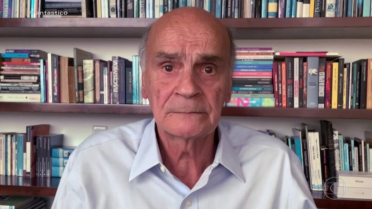 ‘Andar sem máscara e distanciamento é fazer a epidemia durar muito mais', diz Dr. Drauzio Varella