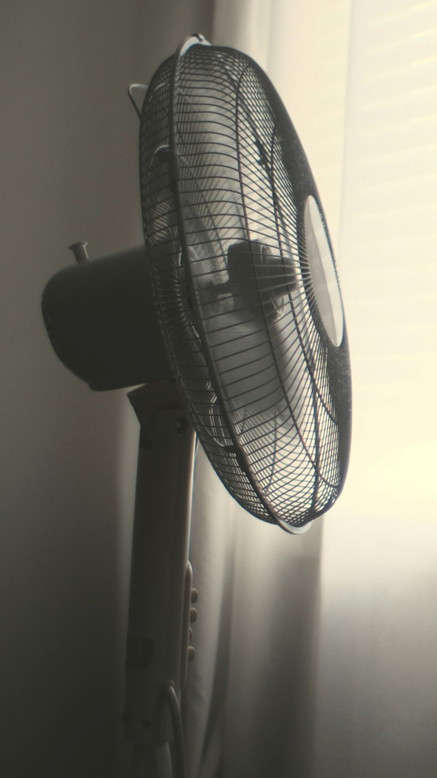 Não aguenta mais o calor? Estes 6 ventiladores turbo vão te surpreender!