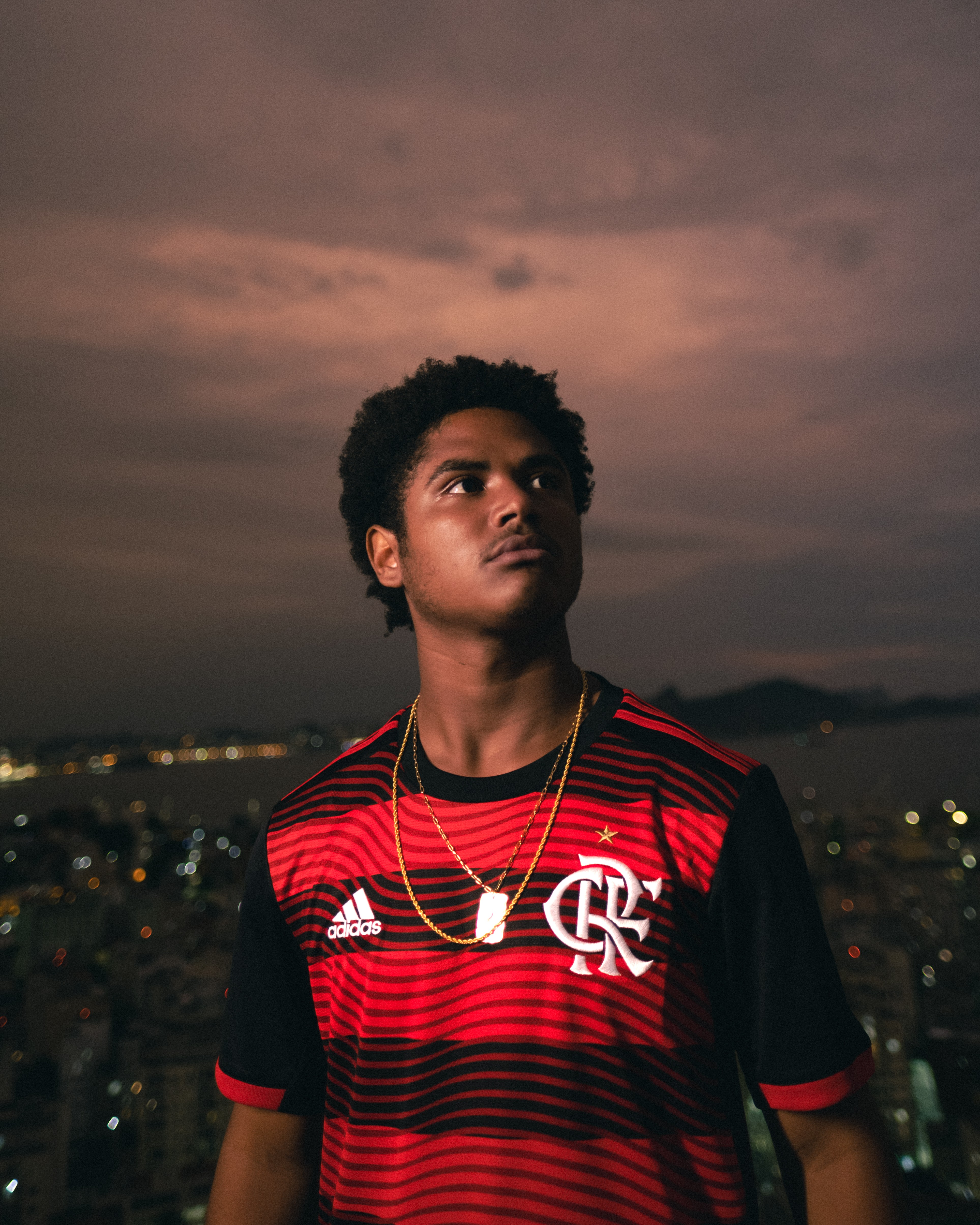 Flamengo exalta nação rubro-negra em novo uniforme - GQ