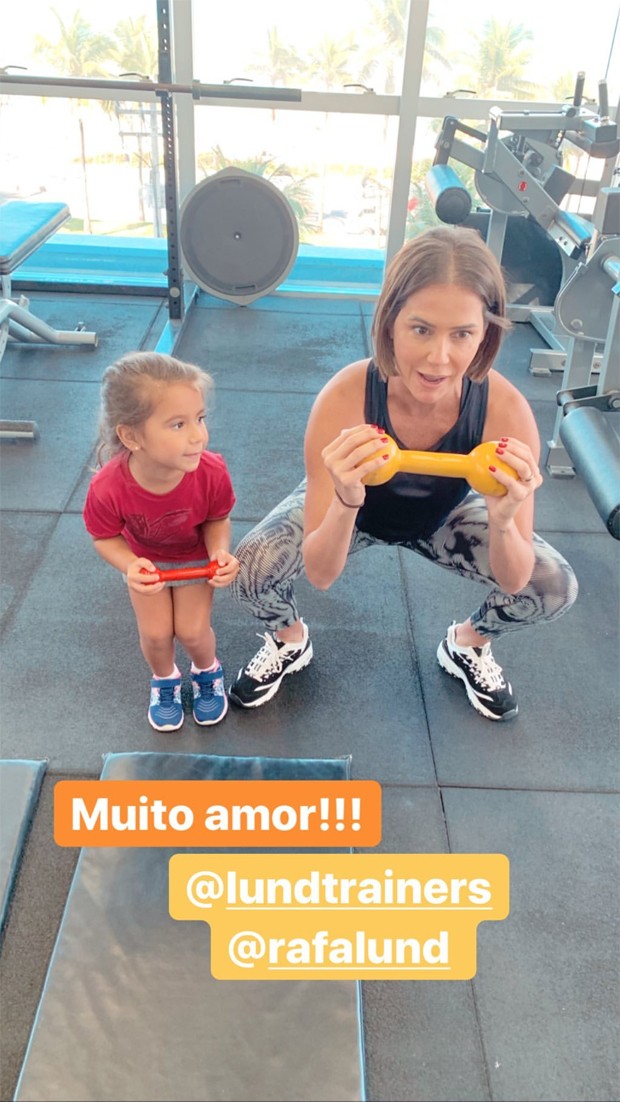 Deborah Secco e Maria Flor (Foto: Reprodução / Instagram)