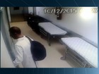 Ladrão se disfarça de médico, entra em hospital e pratica furto; veja vídeo