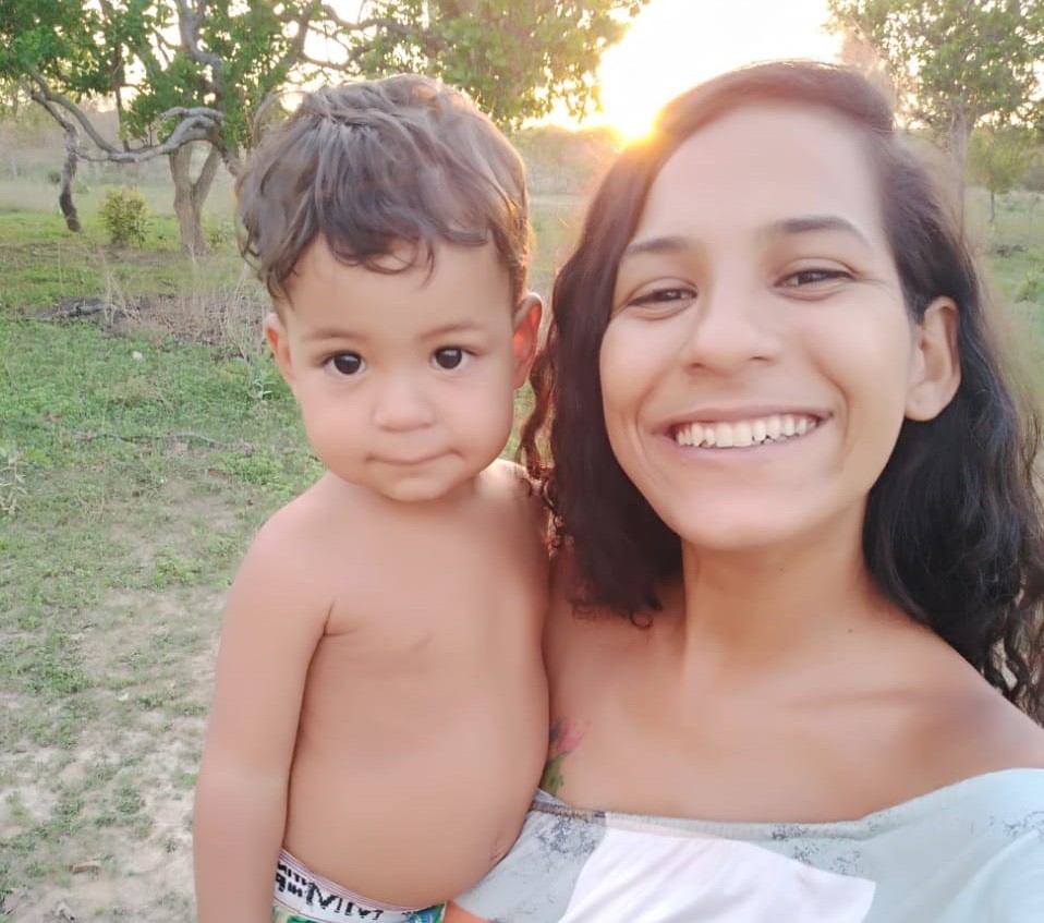 Aline Oliveira, mãe de Luiz Miguel, 1 ano, Cuiabá, MT (Foto: Arquivo pessoal)