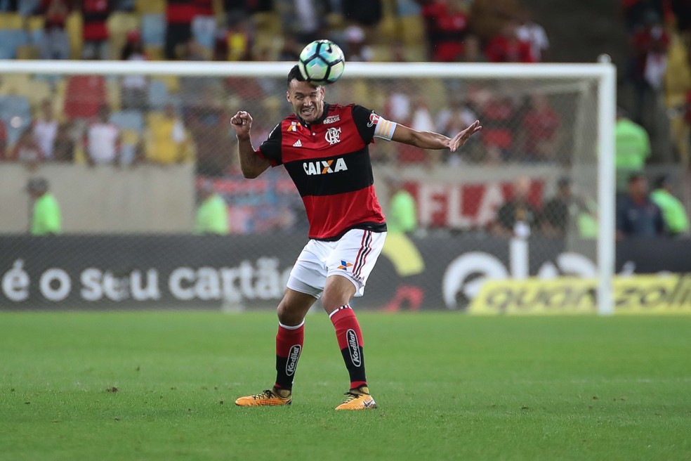 Réver vem fazendo trabalho específico (Foto: Gilvan de Souza / Flamengo)
