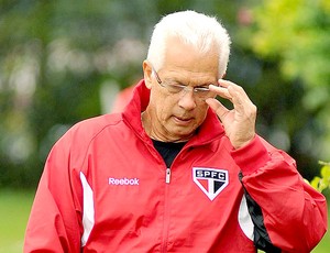 Sem Luis Fabiano, Leão define os relacionados para pegar a Lusa