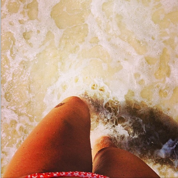 Angélica curte férias na praia (Foto: Reprodução Instagram)