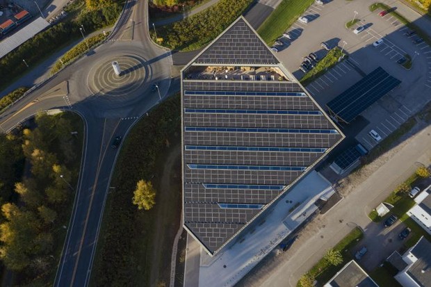 Snøhetta inaugura edifício comercial supersustentável na Noruega (Foto: Divulgação)