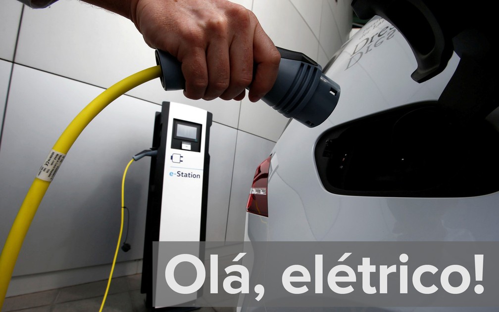Em 2017, montadoras se deram prazos para ter versão elétrica de todos os carros que vendem (Foto: Fabrizio Bensch/Reuters)